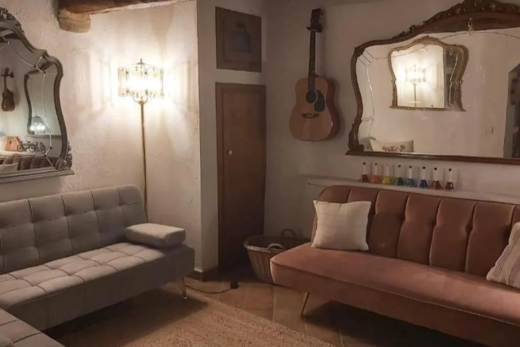 카스테요 뎀푸리에스 The Blue House Of The Costa Brava Arlet S Corner 아파트 스페인