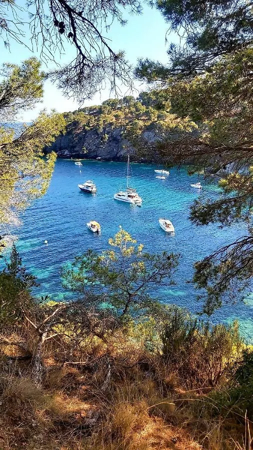 카스테요 뎀푸리에스 The Blue House Of The Costa Brava Arlet S Corner 아파트 스페인